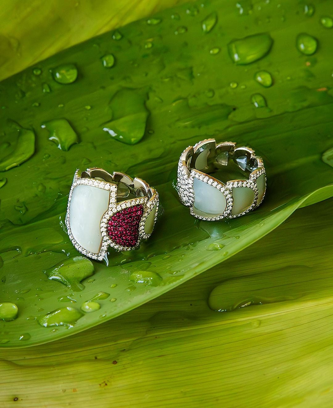 Half moon burgundy ring -LUXE