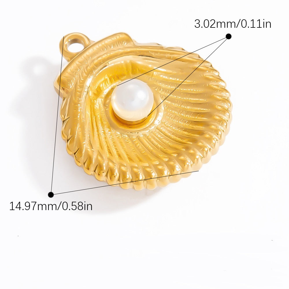 Small gemma pearl shell charm