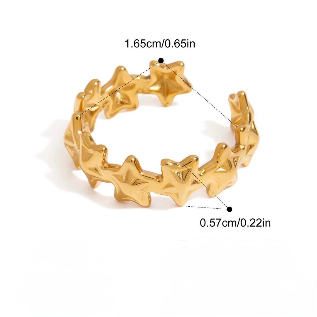 Linked stars ring