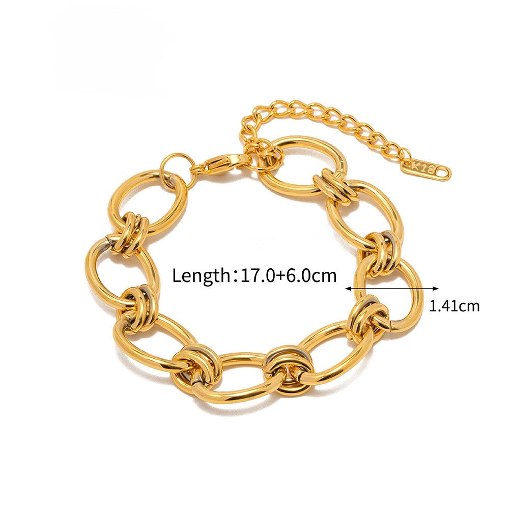 Interlinked chunky gold bracelet