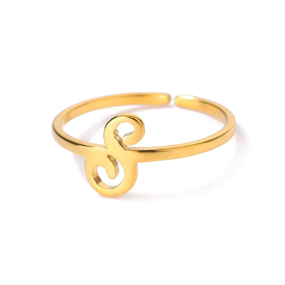 Dainty initial ring