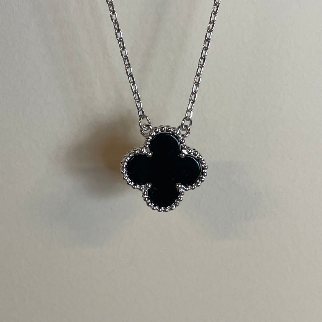 Grade A silver clover necklace -black onyx