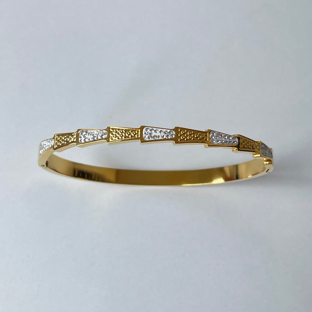 Cut bangle -gold