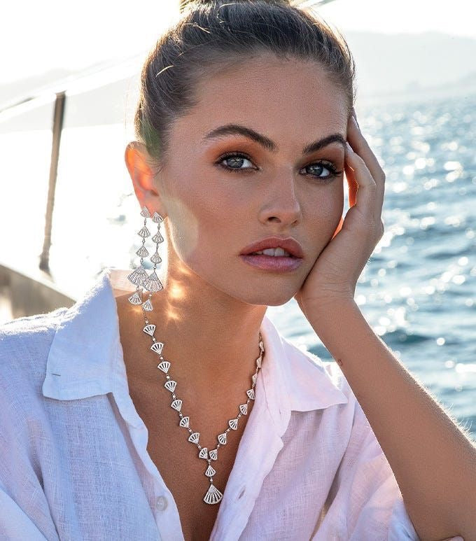 Long shell earrings -LUXE