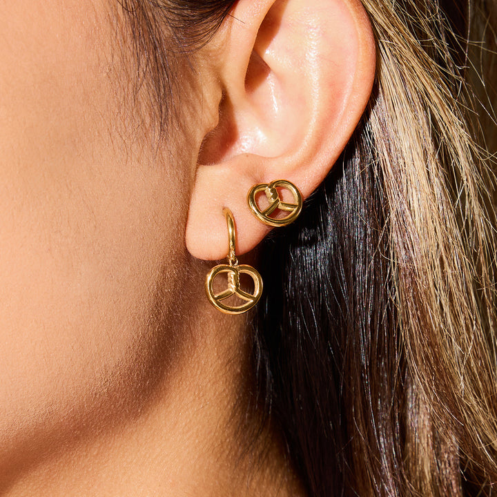 Pretzel earrings
