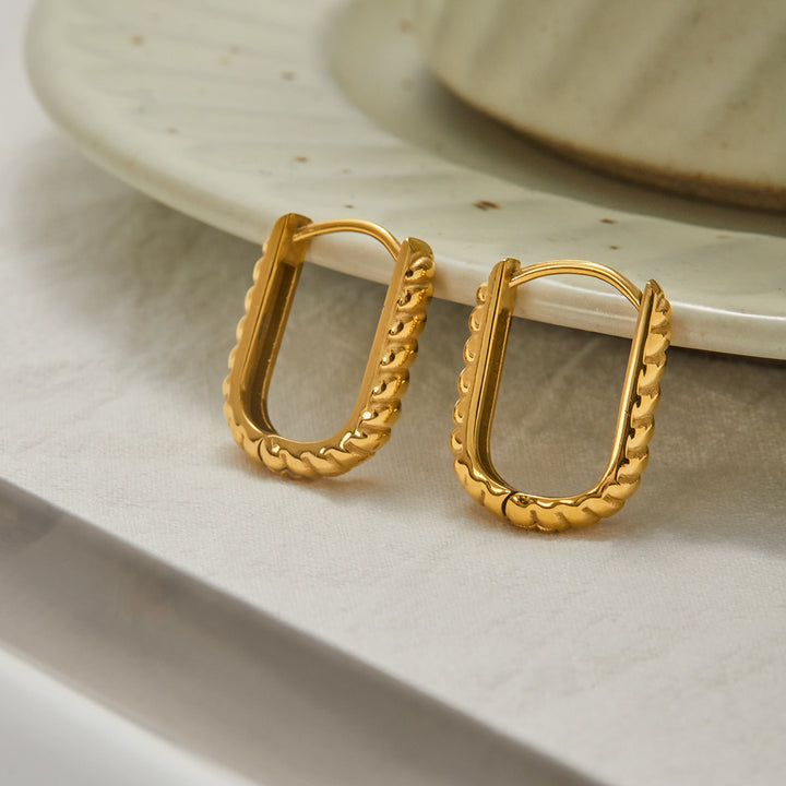 U shape twisted hoop earrings