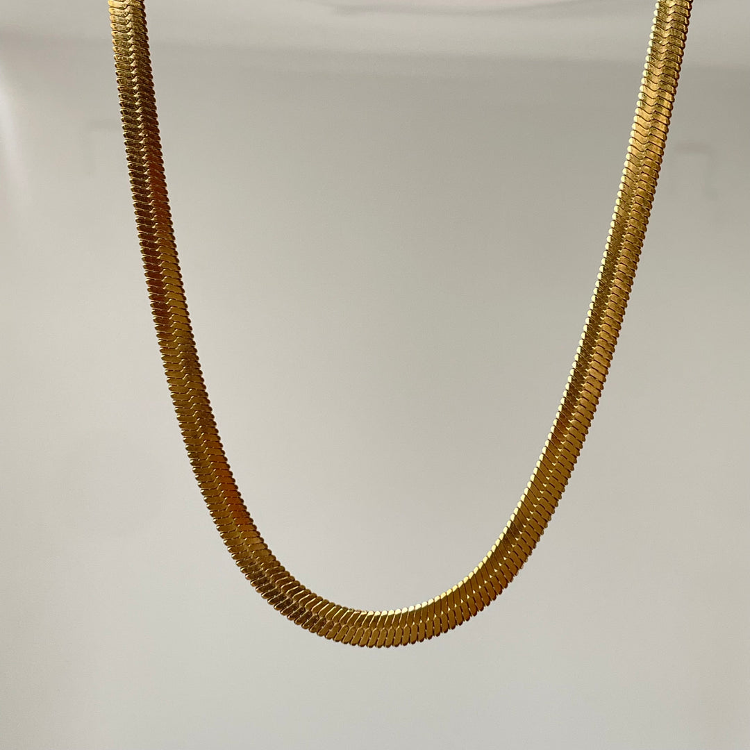 Herringbone chain necklace