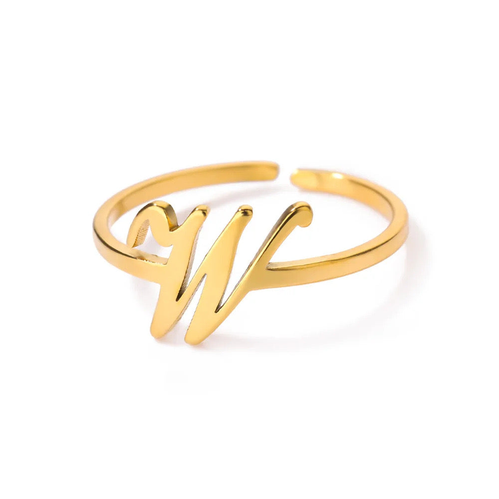 Dainty initial ring