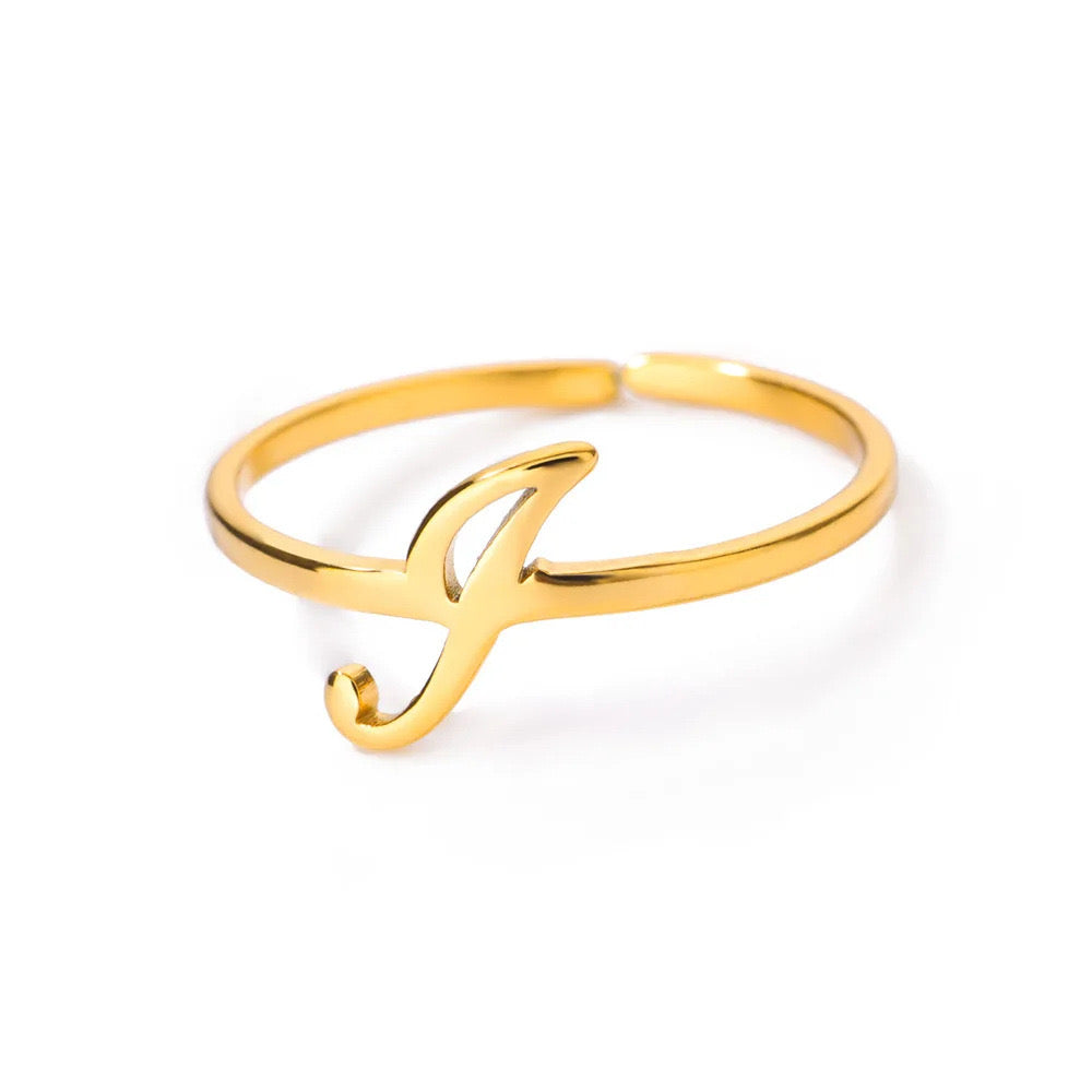 Dainty initial ring