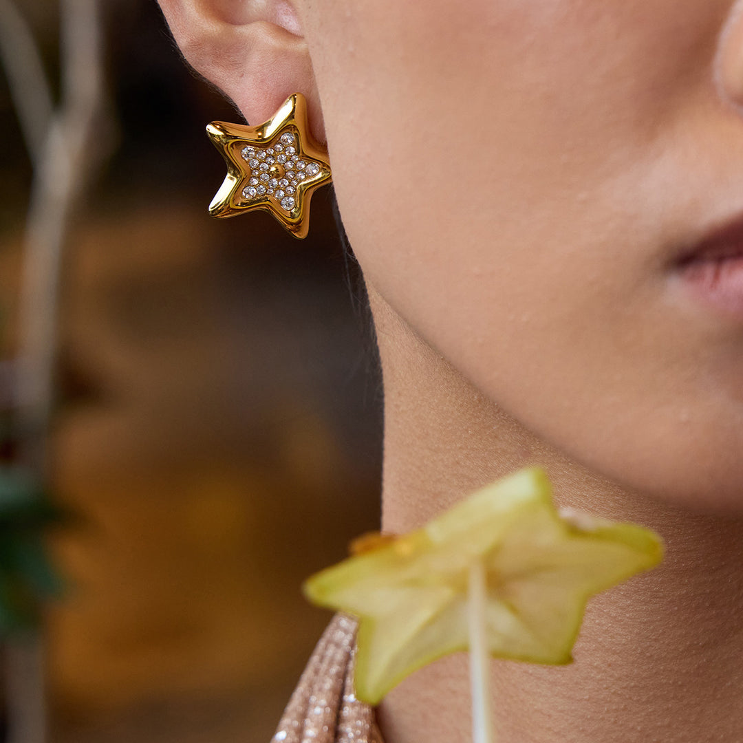 Bling star big studs gold