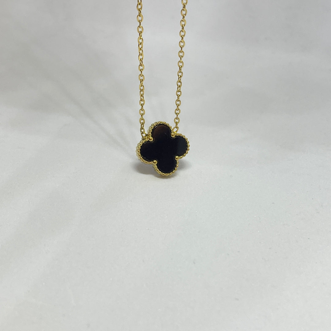 Clover Necklace 1 motif