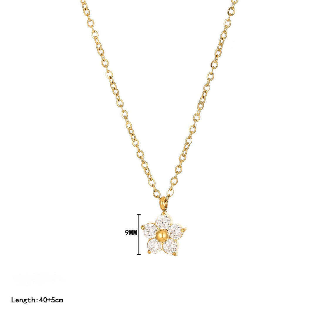 Dainty flower necklace