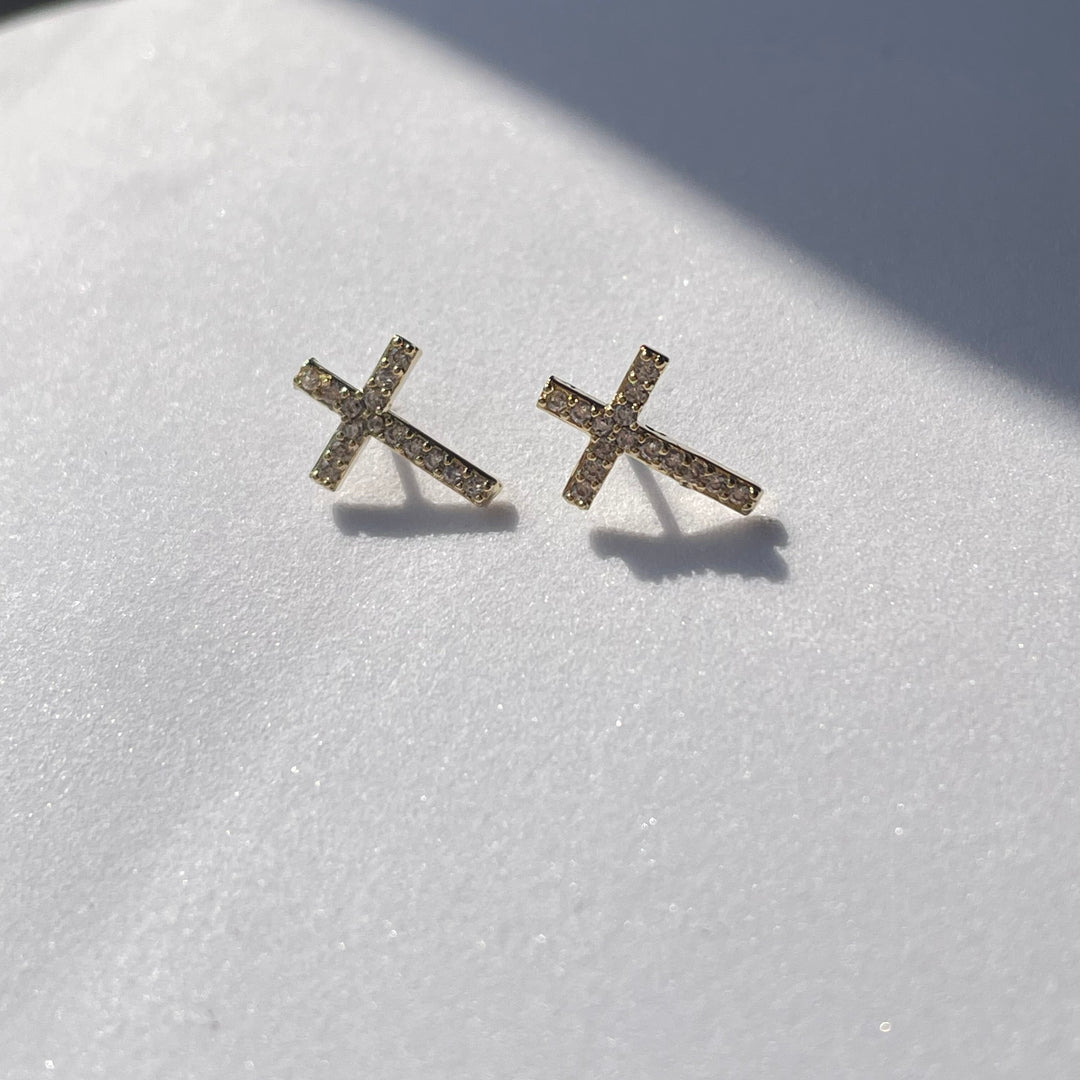 Shiny Cross Ear Studs