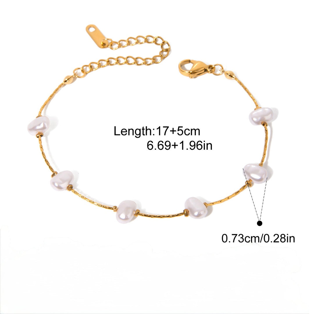Dainty freshwater pearl bracelet