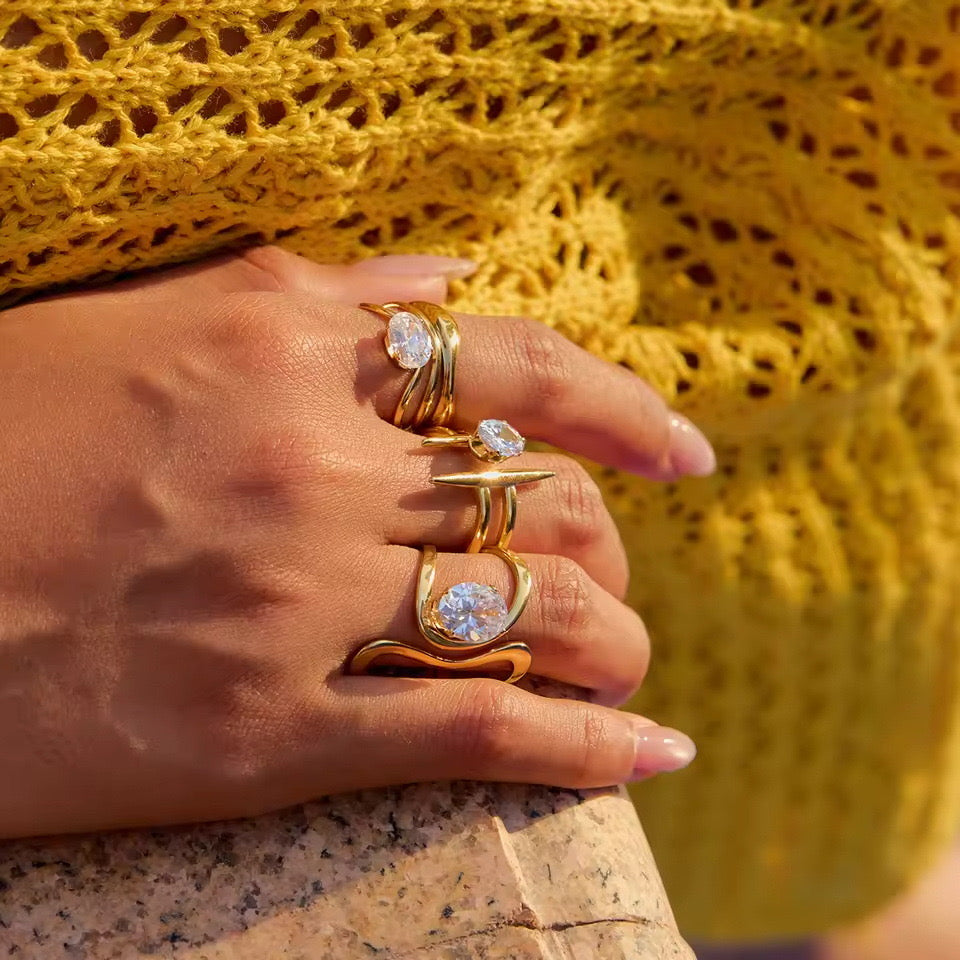 Crystal nova ring