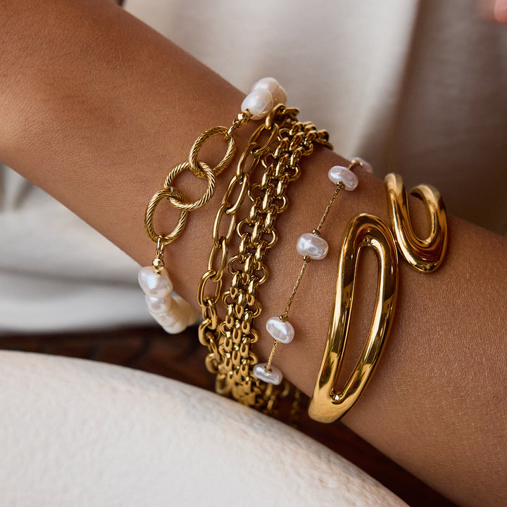 Chunky freshwater pearl bracelet