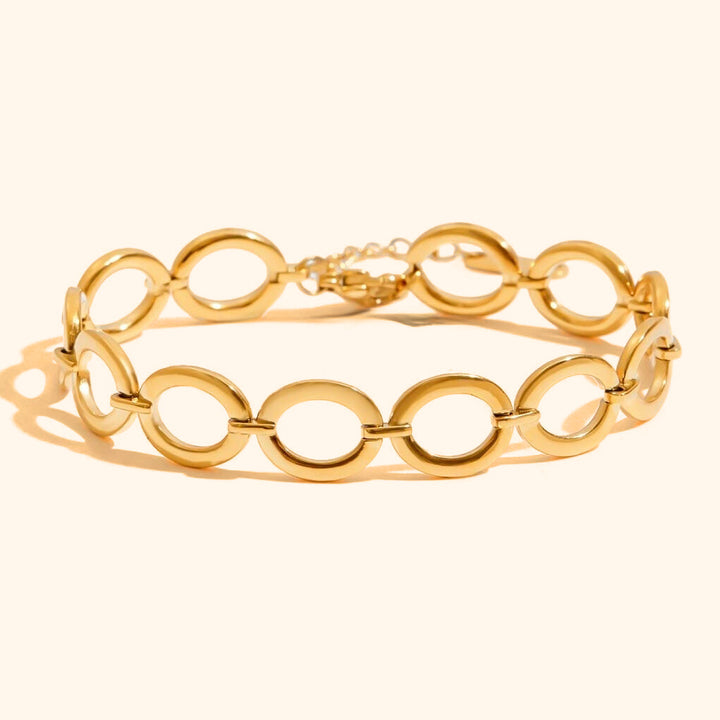 Linked circle bracelet