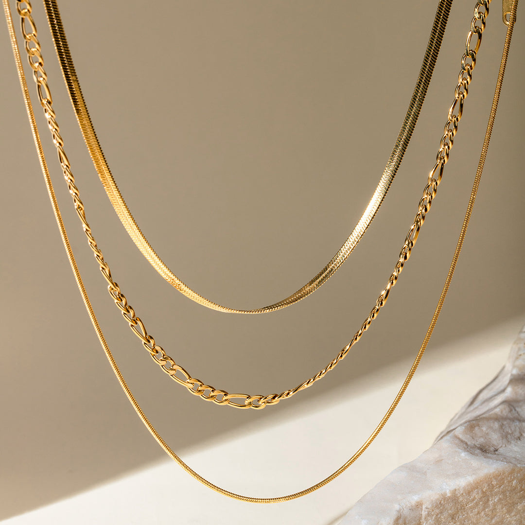 Classic layered necklace