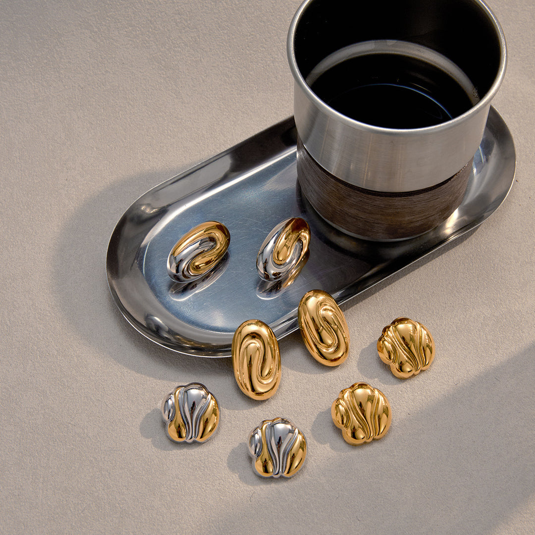 Jane oval earrings gold