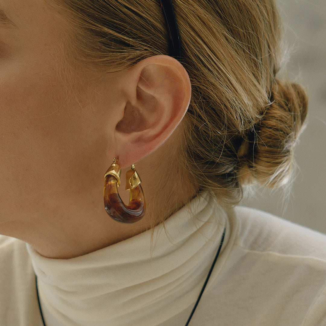 Resin chunky statement huggies