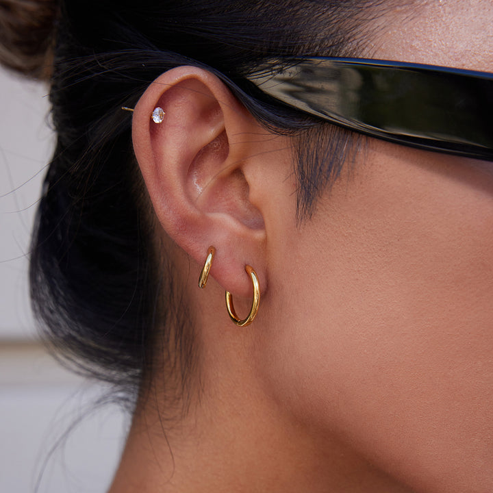 Basic dainty hoops 1 pair ( 2 pcs )