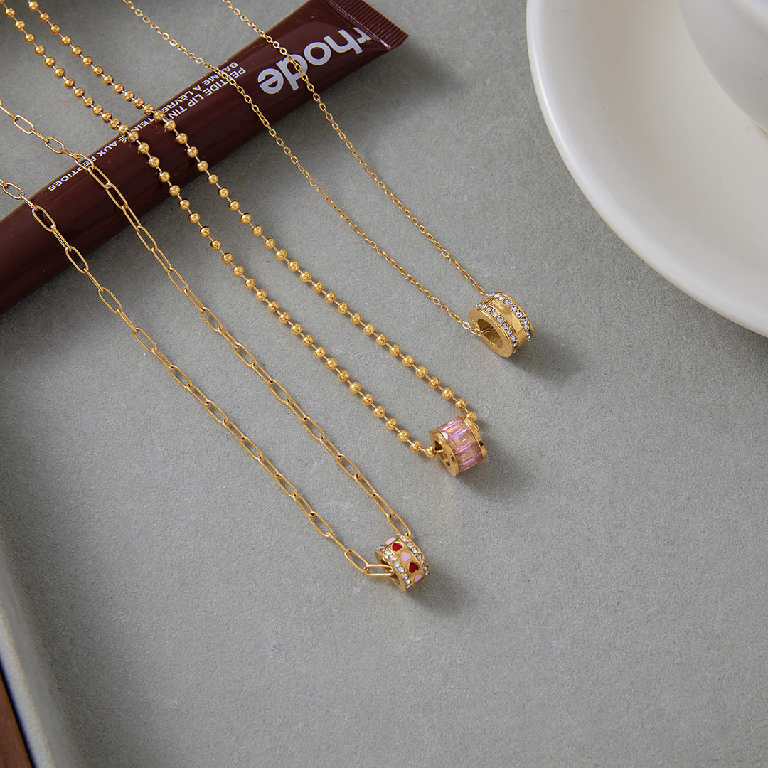 Ring pendant necklace