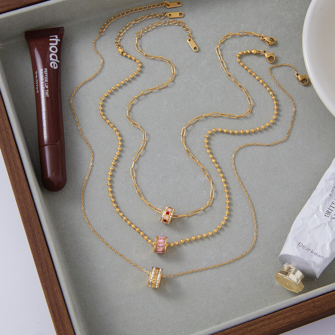 Ring pendant necklace