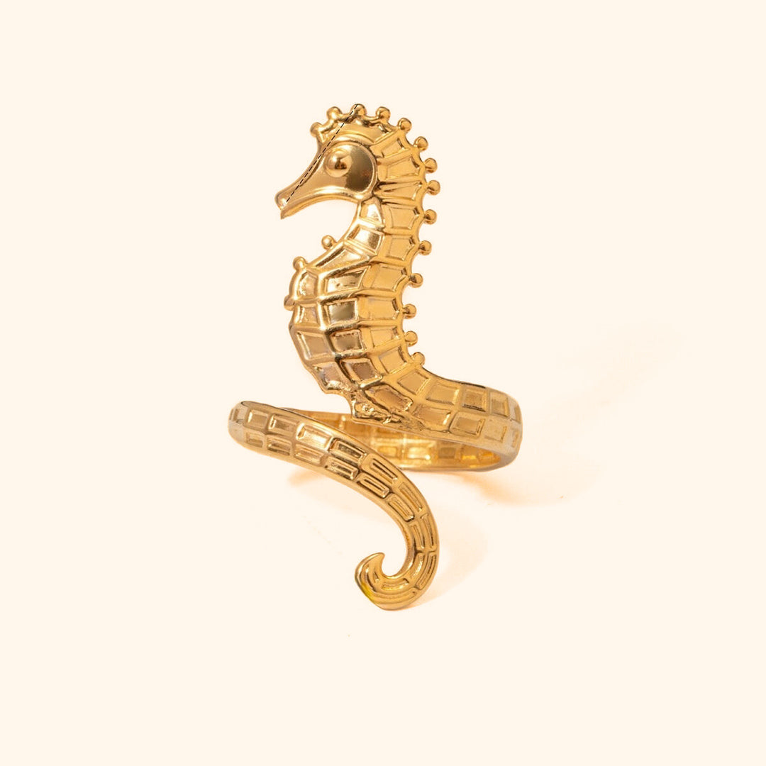 Big seahorse ring
