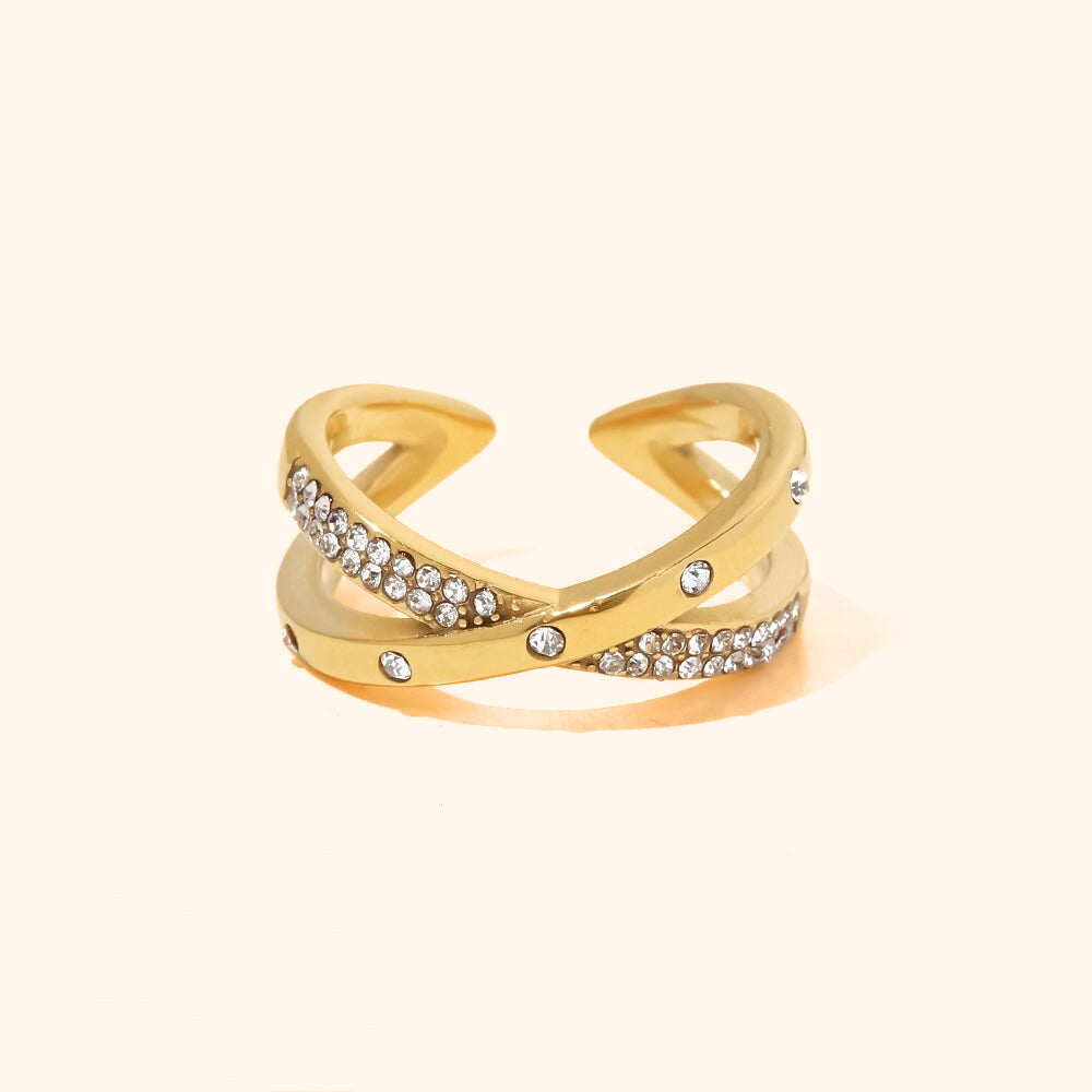 Crossed ring