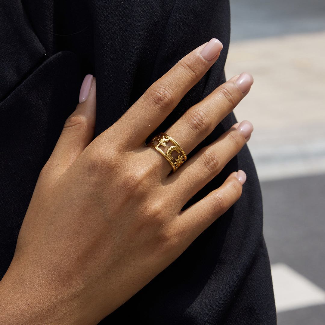 Celestial strap ring gold