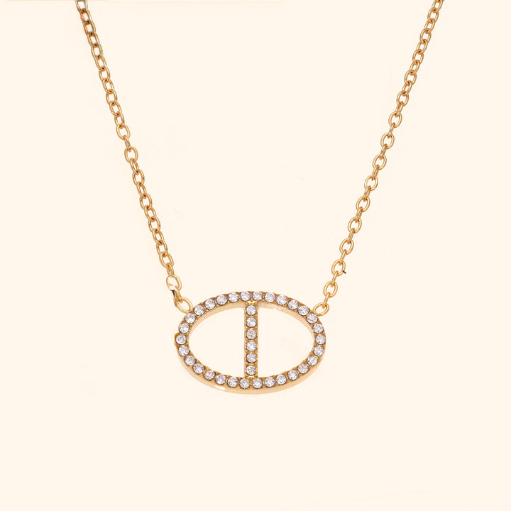 Oval cut necklace