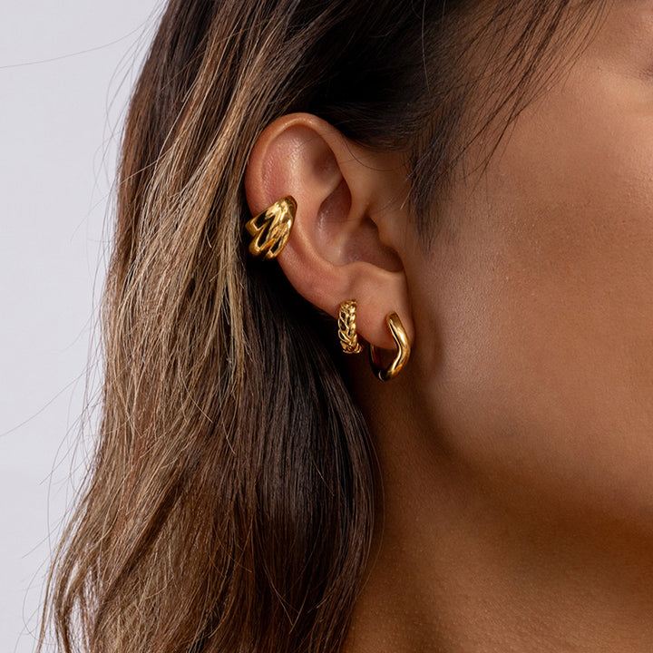 Dainty wave earrings