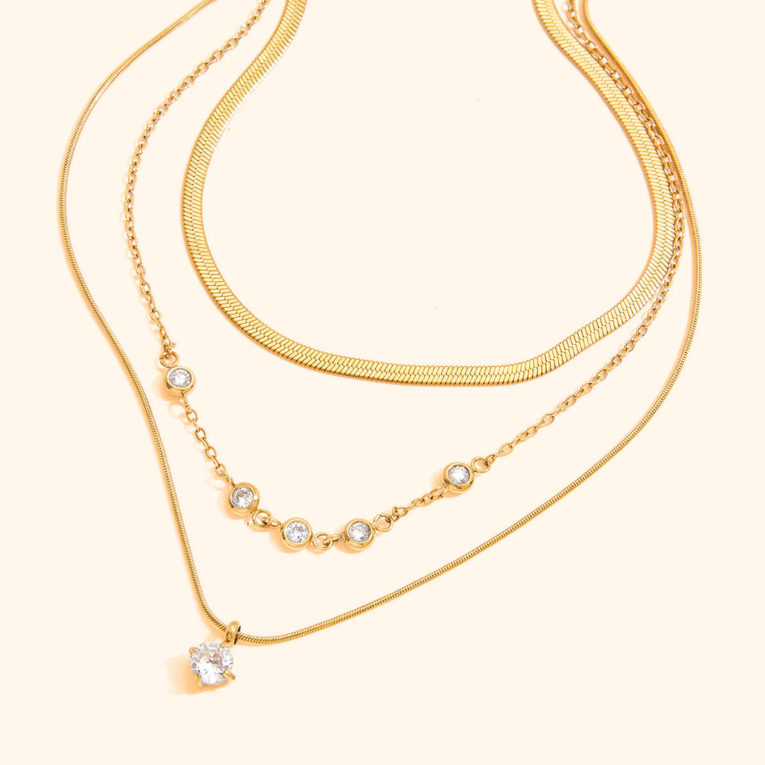 Etheral triple layered necklace