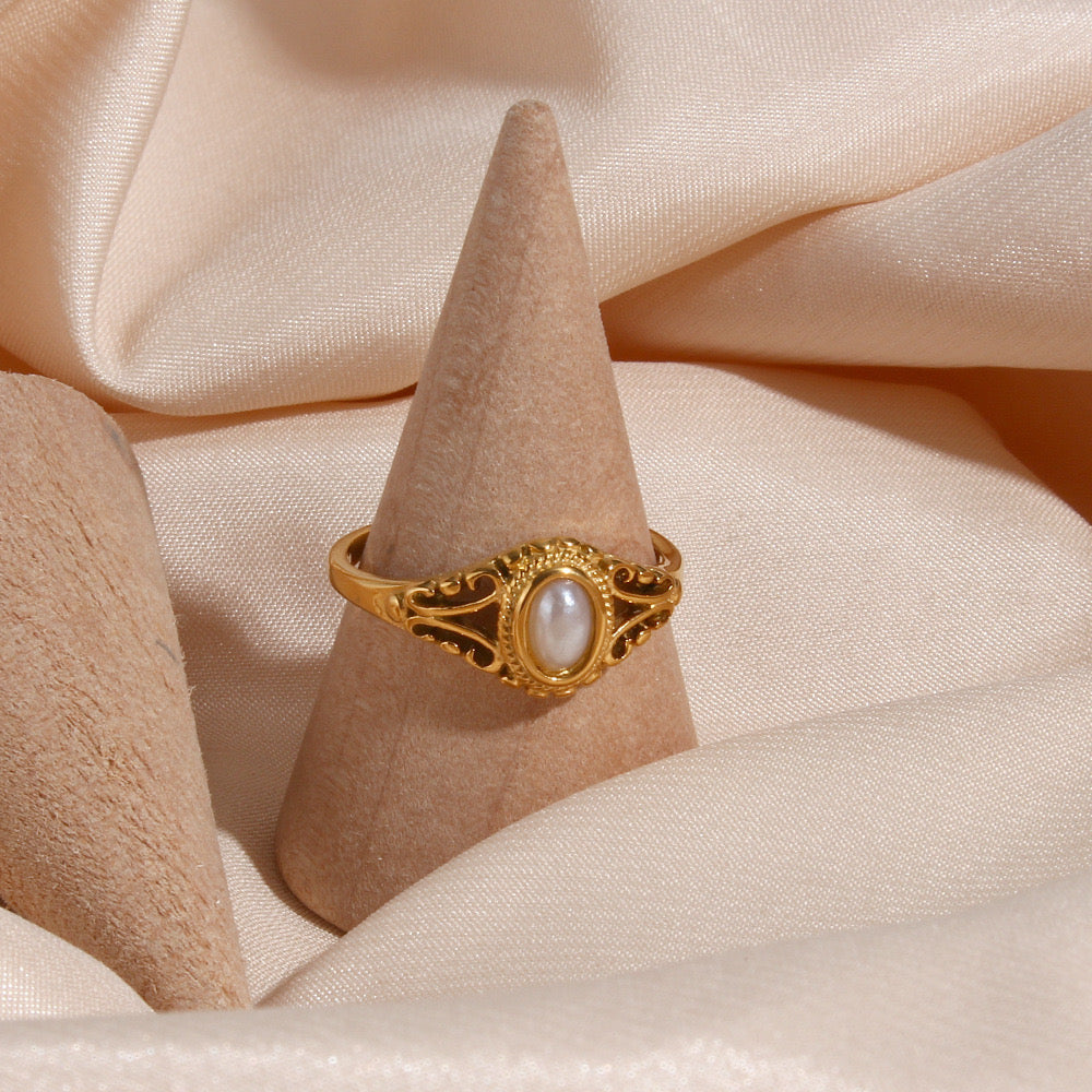 Vintage pearl ring