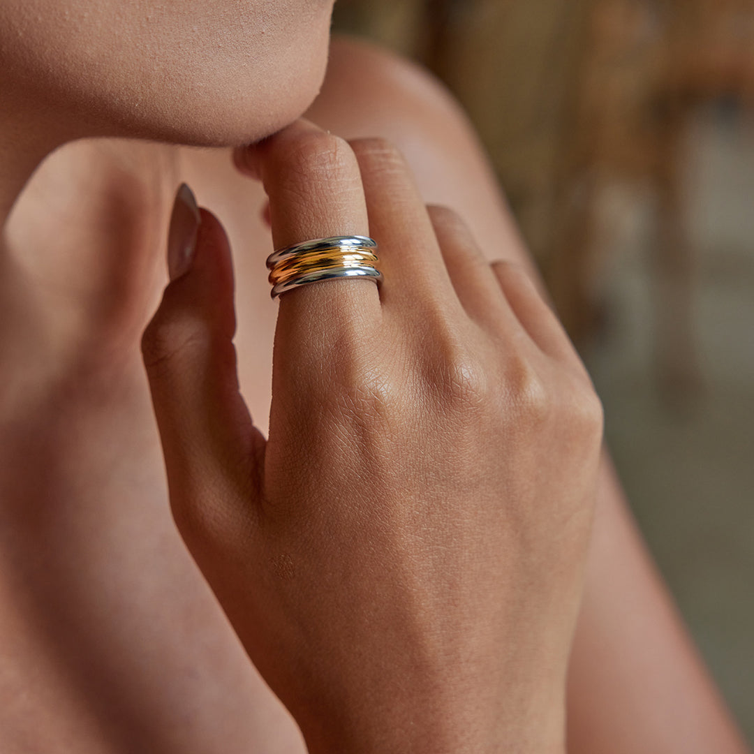 Dainty bold toned ring