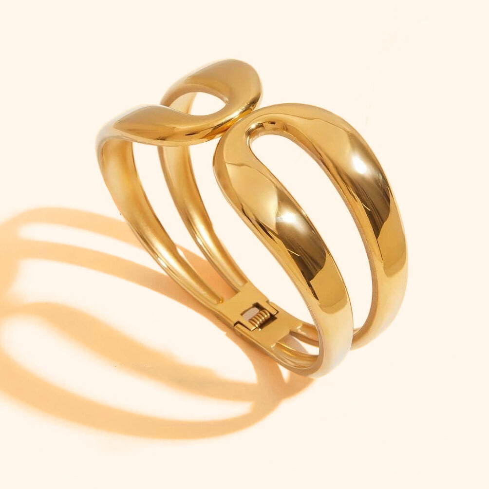 Parallel waves bangle