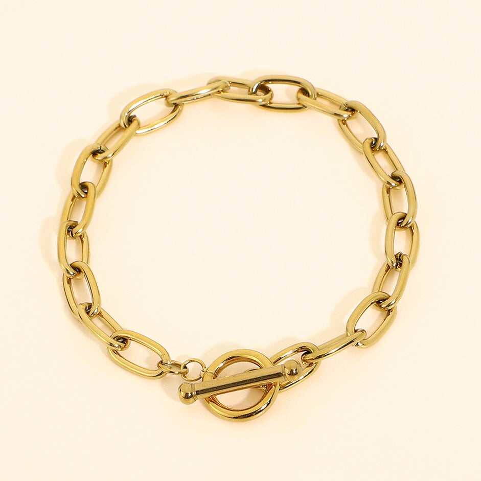 Chunky gold chain bracelet