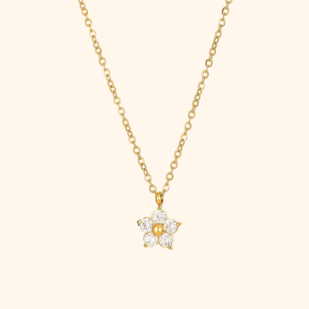 Dainty flower necklace