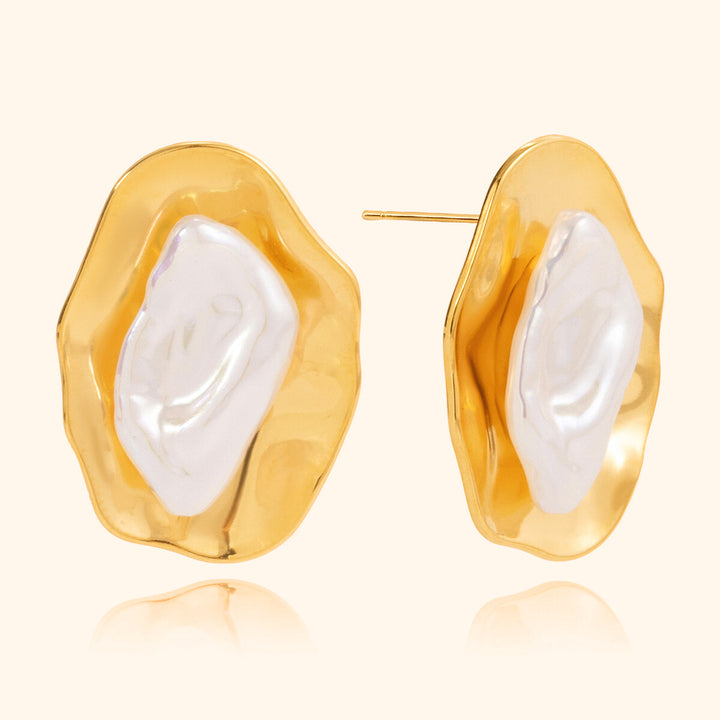 Golden white textured earrings