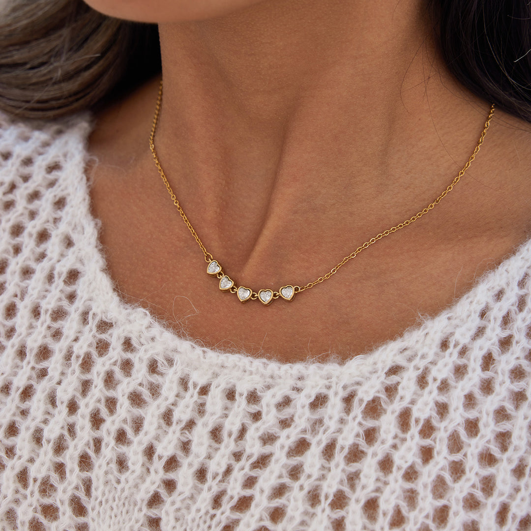 Bubble linked hearts necklace