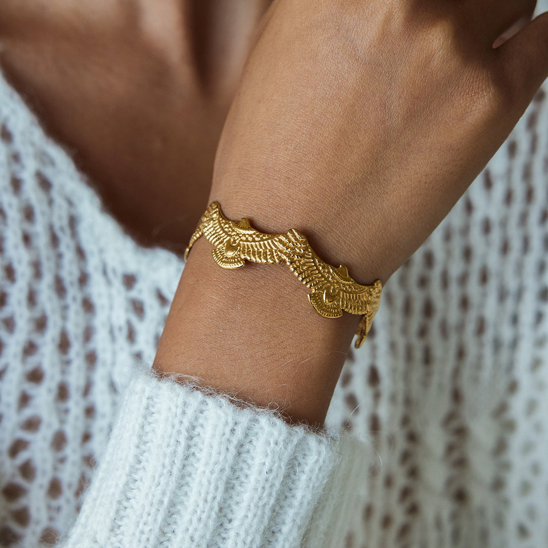 Bird bangle